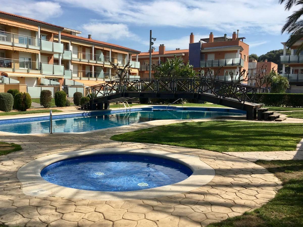 Apartamento Port Marino Камбрілс Екстер'єр фото